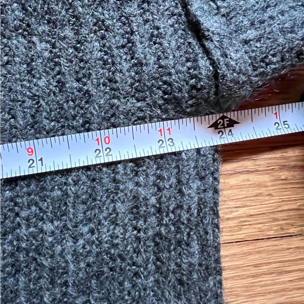 Arizona sweater - Picture 3 of 3
